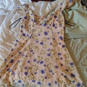 Dress with Flounce sleeves